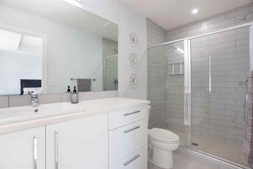 MLS® A2262465 - 340 Chelsea Passage  in Chelsea_CH Chestermere, Residential