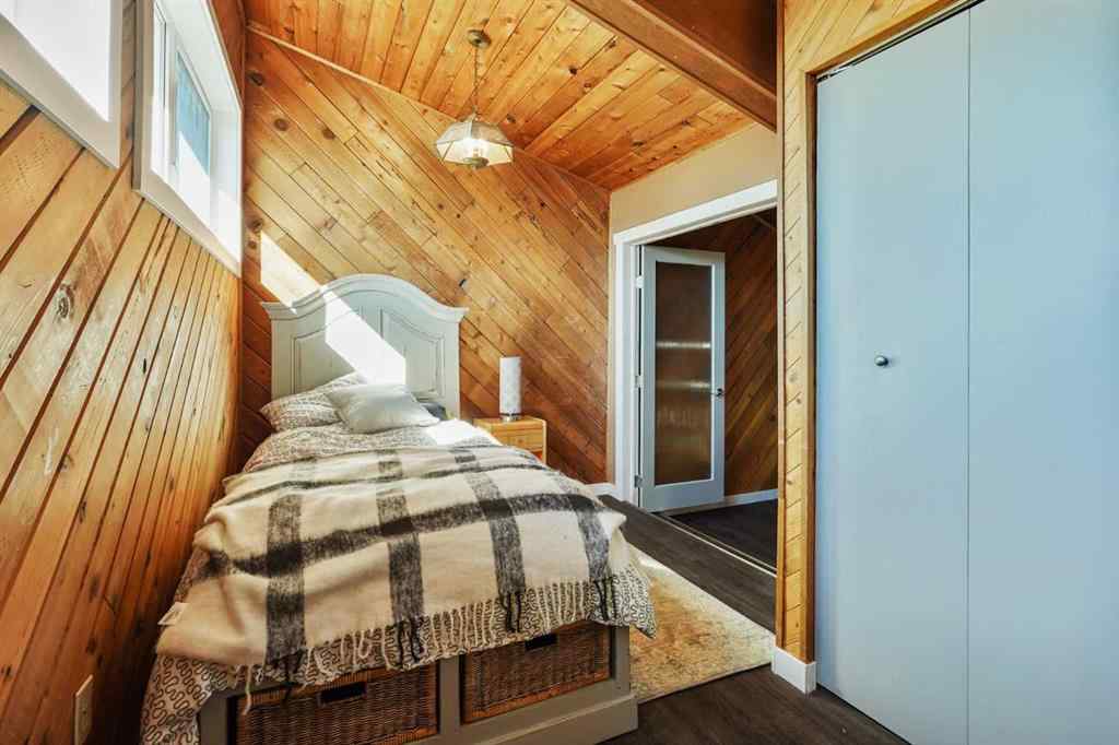 MLS® A2262466 - 121S 100W   in NONE Raymond, Residential