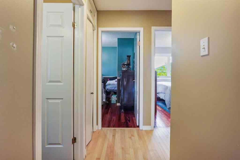 MLS® A2262466 - 121S 100W   in NONE Raymond, Residential