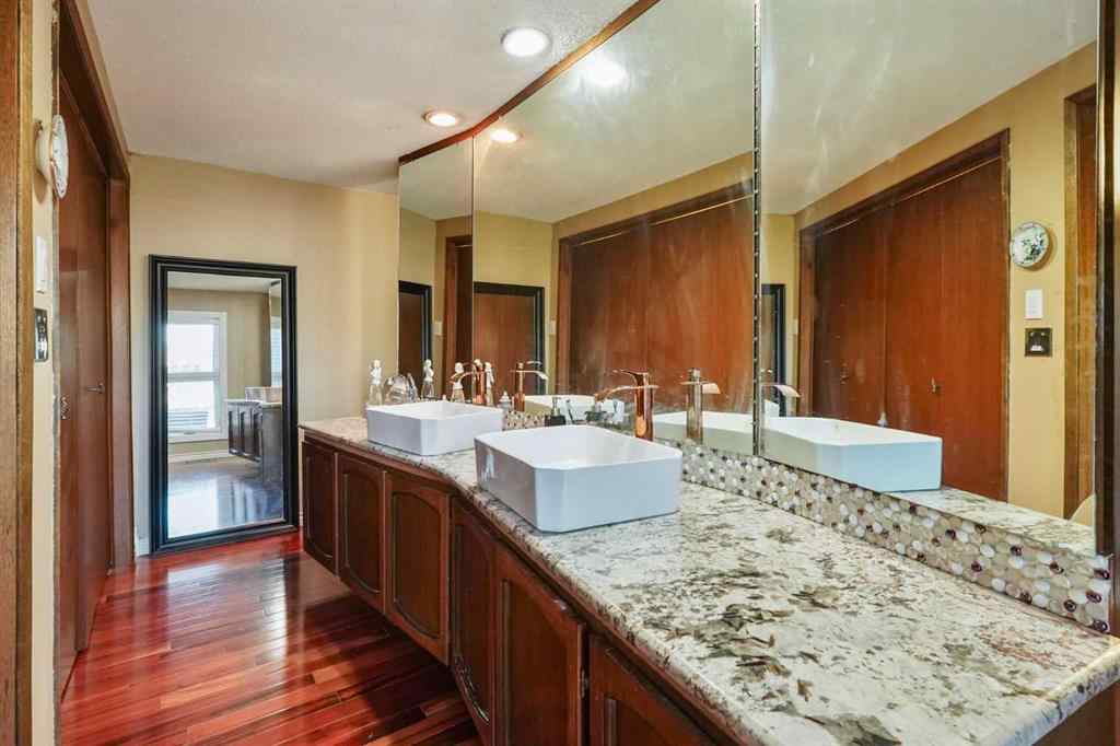 MLS® A2262466 - 121S 100W   in NONE Raymond, Residential