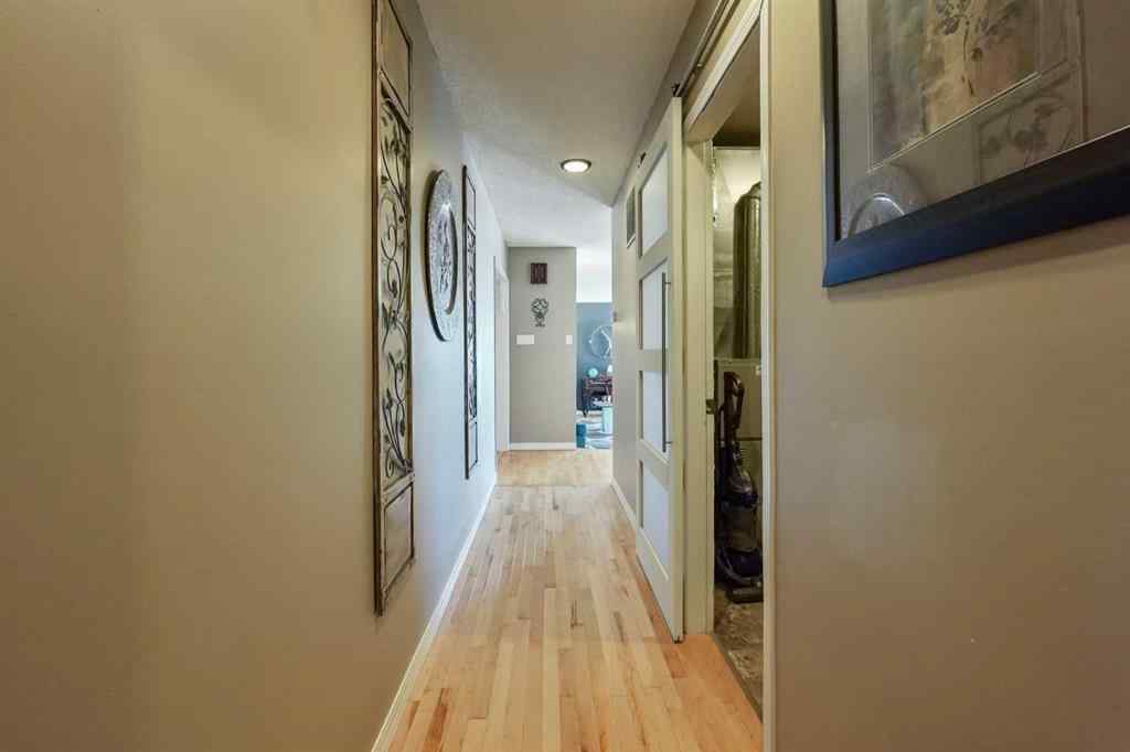 MLS® A2262466 - 121S 100W   in NONE Raymond, Residential