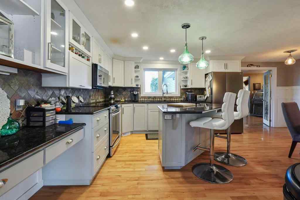 MLS® A2262466 - 121S 100W   in NONE Raymond, Residential