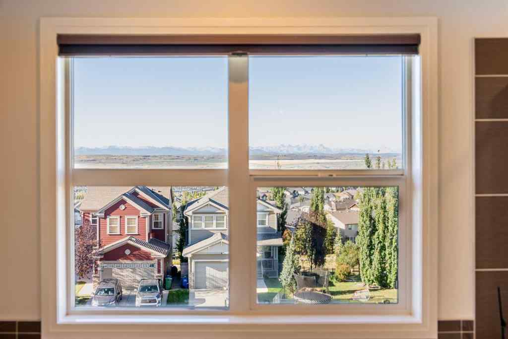 MLS® A2262469 - 27 Sunset Park  in Sunset Ridge Cochrane, Residential