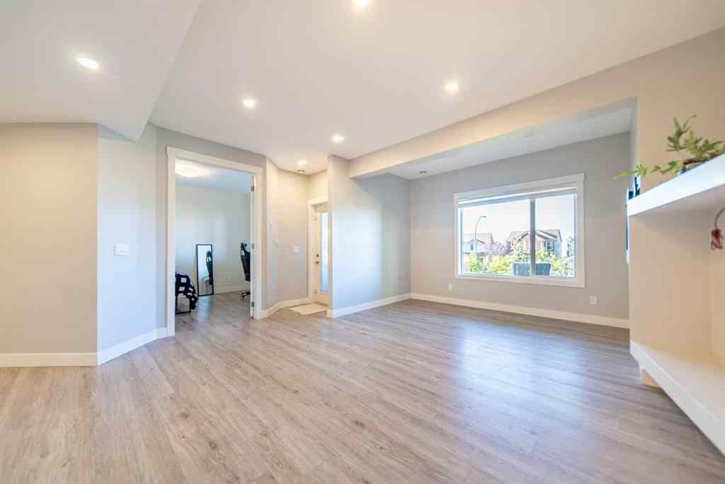 MLS® A2262469 - 27 Sunset Park  in Sunset Ridge Cochrane, Residential