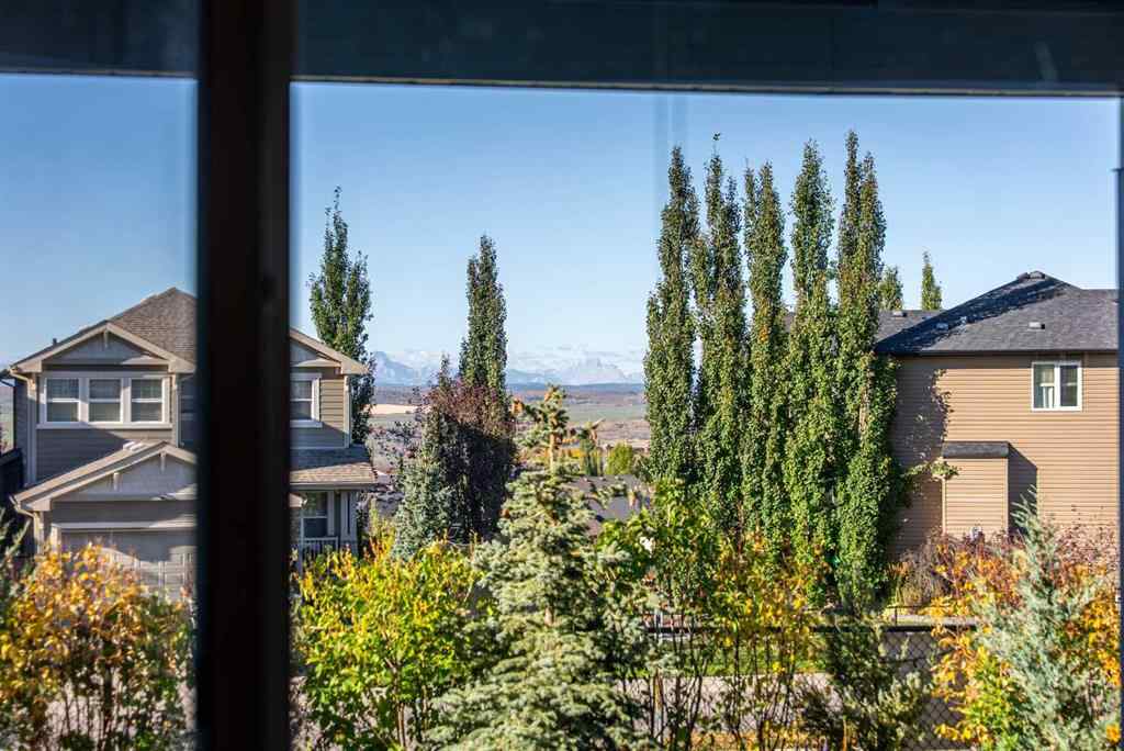 MLS® A2262469 - 27 Sunset Park  in Sunset Ridge Cochrane, Residential