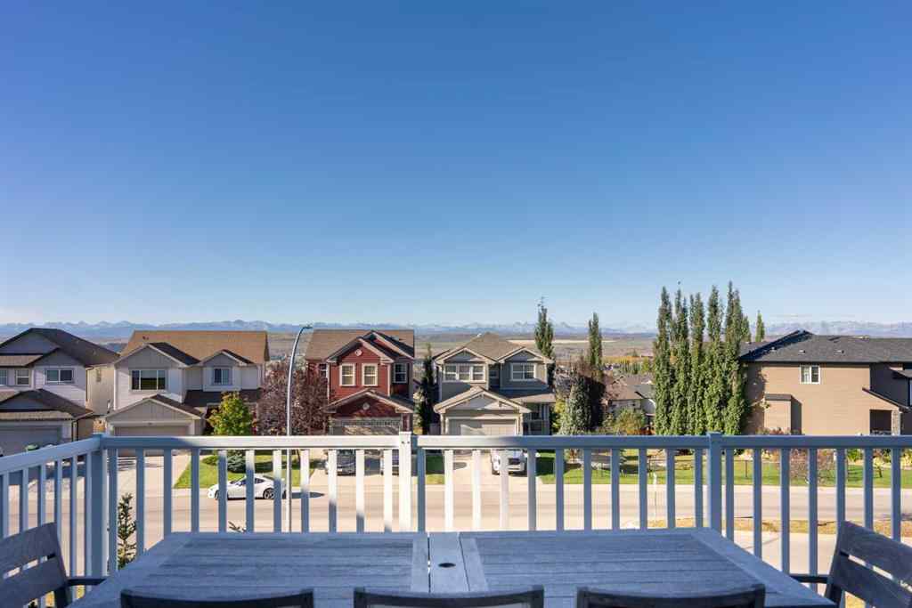 MLS® A2262469 - 27 Sunset Park  in Sunset Ridge Cochrane, Residential