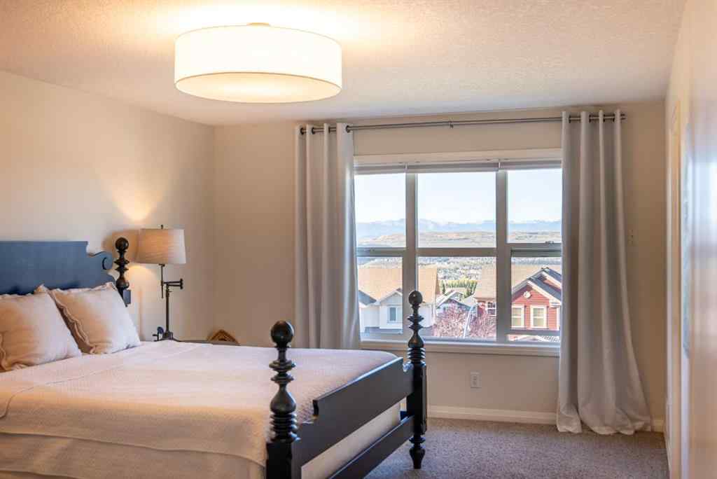 MLS® A2262469 - 27 Sunset Park  in Sunset Ridge Cochrane, Residential