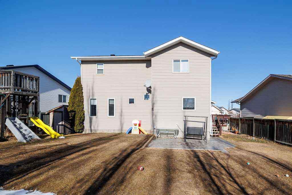 MLS® A2262476 - 65 Fern Glade Crescent  in Fox Run Sylvan Lake, Residential