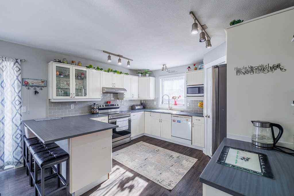 MLS® A2262476 - 65 Fern Glade Crescent  in Fox Run Sylvan Lake, Residential