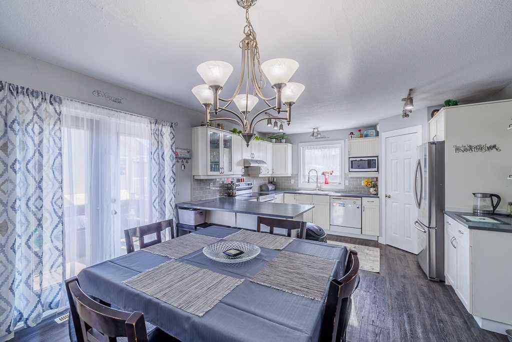 MLS® A2262476 - 65 Fern Glade Crescent  in Fox Run Sylvan Lake, Residential