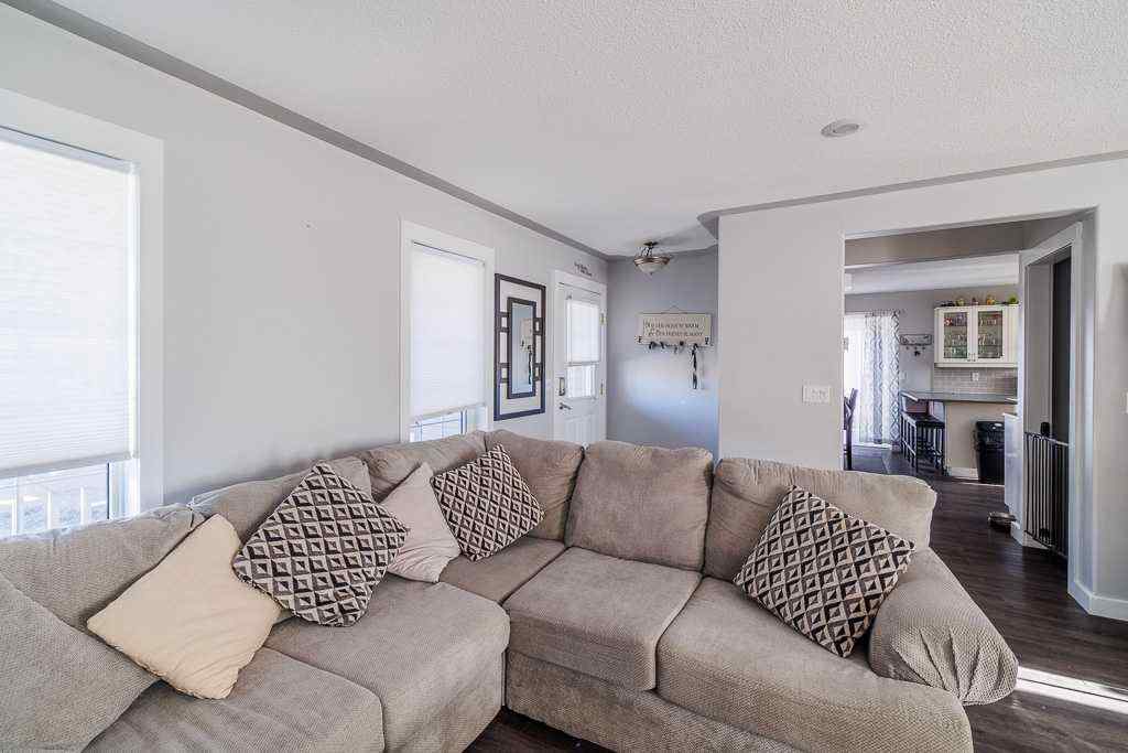 MLS® A2262476 - 65 Fern Glade Crescent  in Fox Run Sylvan Lake, Residential
