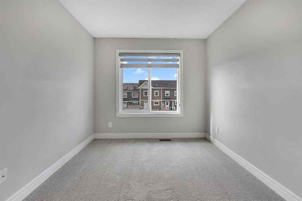 MLS® A2262487 - 41 Sunrise Heights  in Sunset Ridge Cochrane, Residential