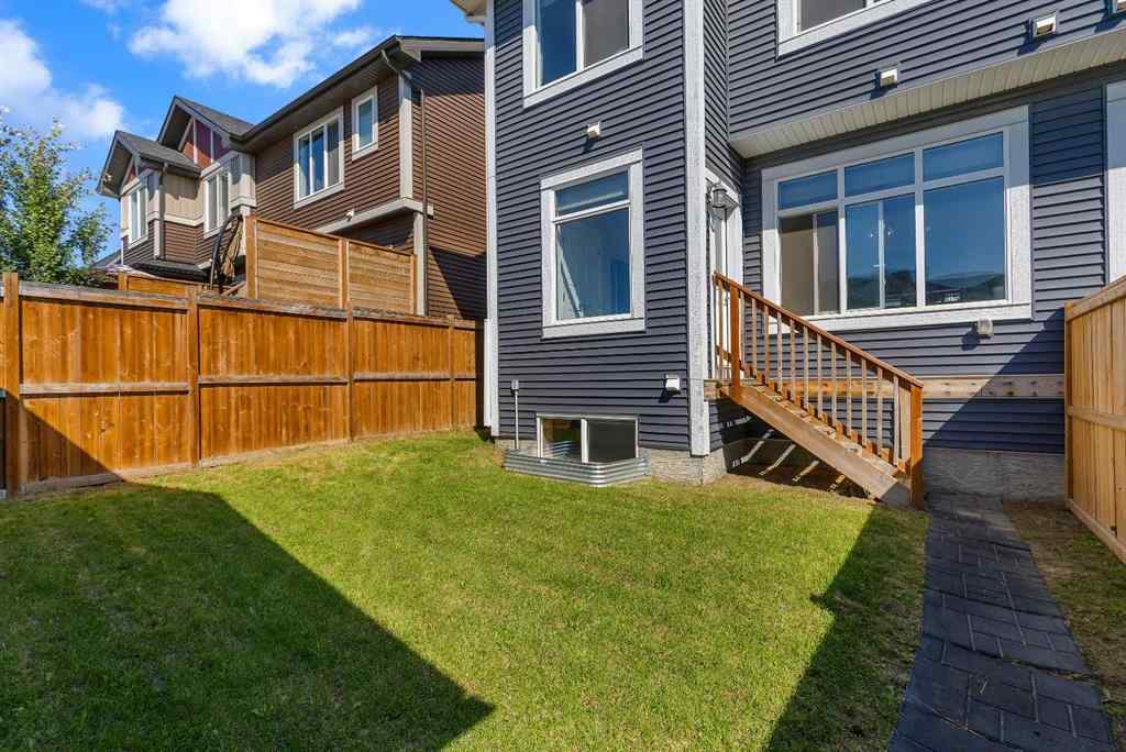 MLS® A2262487 - 41 Sunrise Heights  in Sunset Ridge Cochrane, Residential