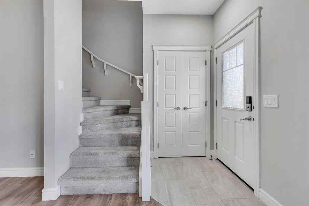 MLS® A2262487 - 41 Sunrise Heights  in Sunset Ridge Cochrane, Residential