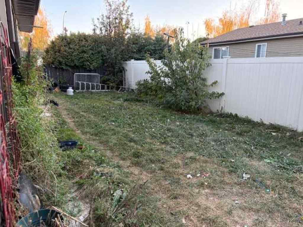 MLS® A2262494 - 5232 55 Avenue  in NONE Eckville, Residential