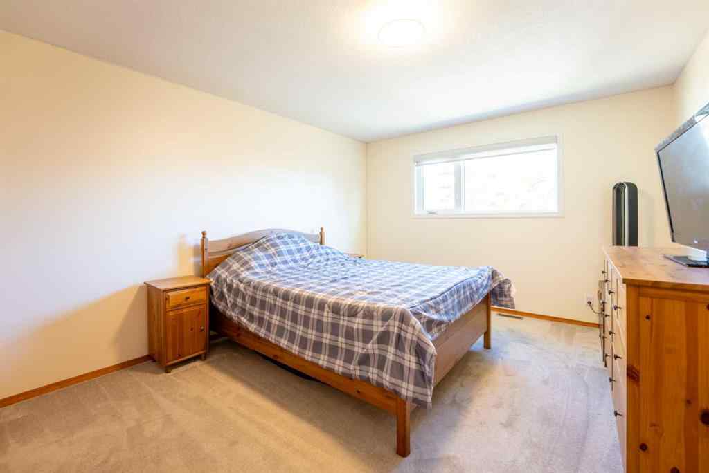 MLS® A2262497 - 5107 53 Street  in NONE Taber, Residential