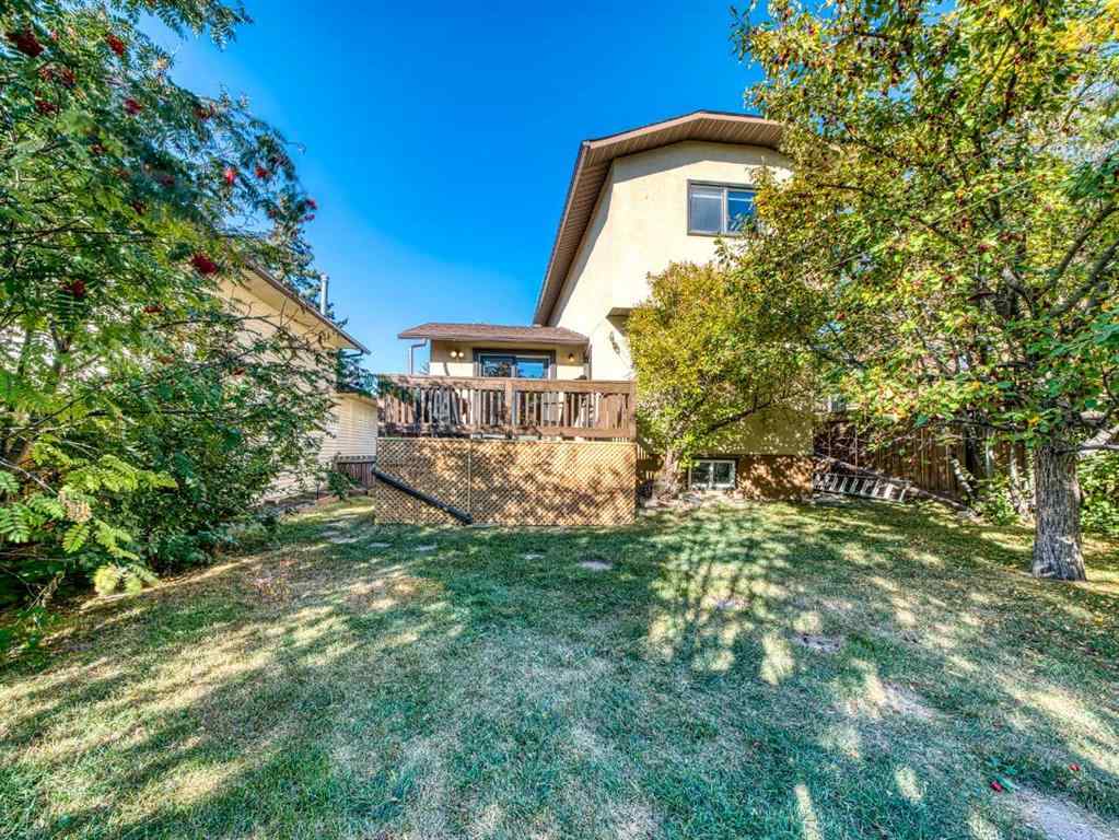 MLS® A2262503 - 47 Elk Hill SE in Edgewater Airdrie, Residential