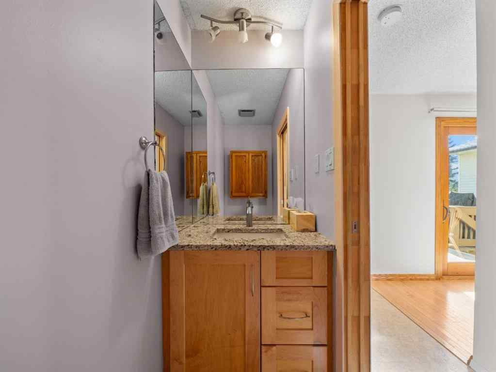 MLS® A2262503 - 47 Elk Hill SE in Edgewater Airdrie, Residential