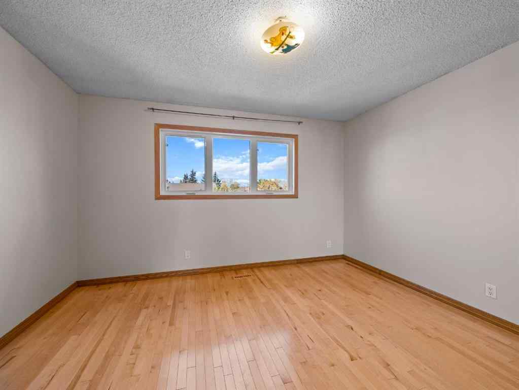 MLS® A2262503 - 47 Elk Hill SE in Edgewater Airdrie, Residential