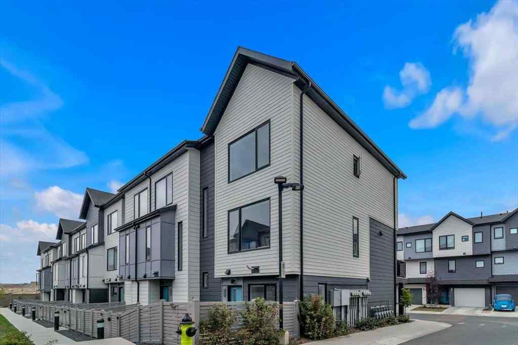 MLS® A2262510 - 203 Evanscrest Square NW in Evanston Calgary, Residential