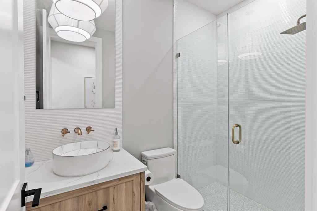 MLS® A2262514 - 3 Waterford Manor  in NONE Chestermere, Residential