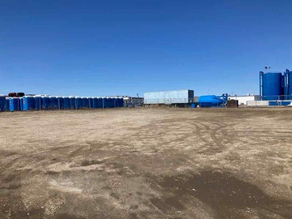 MLS® A2262517 - Unit #Bay #6 & 7 10602 79 Avenue  in NONE Clairmont, Commercial