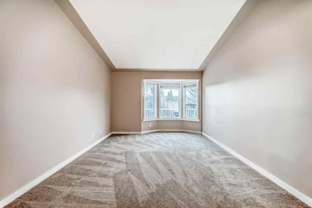 MLS® A2262519 - 82 Sierra Morena Green SW in Signal Hill Calgary, Residential