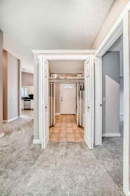 MLS® A2262519 - 82 Sierra Morena Green SW in Signal Hill Calgary, Residential