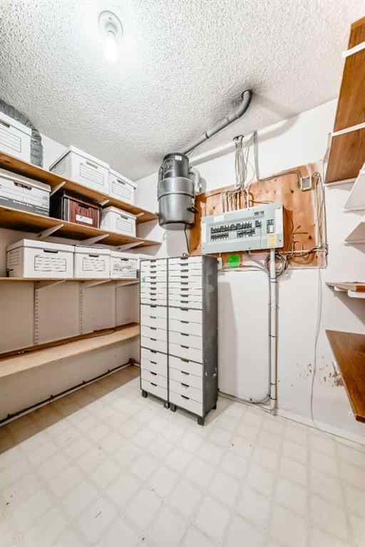 MLS® A2262519 - 82 Sierra Morena Green SW in Signal Hill Calgary, Residential