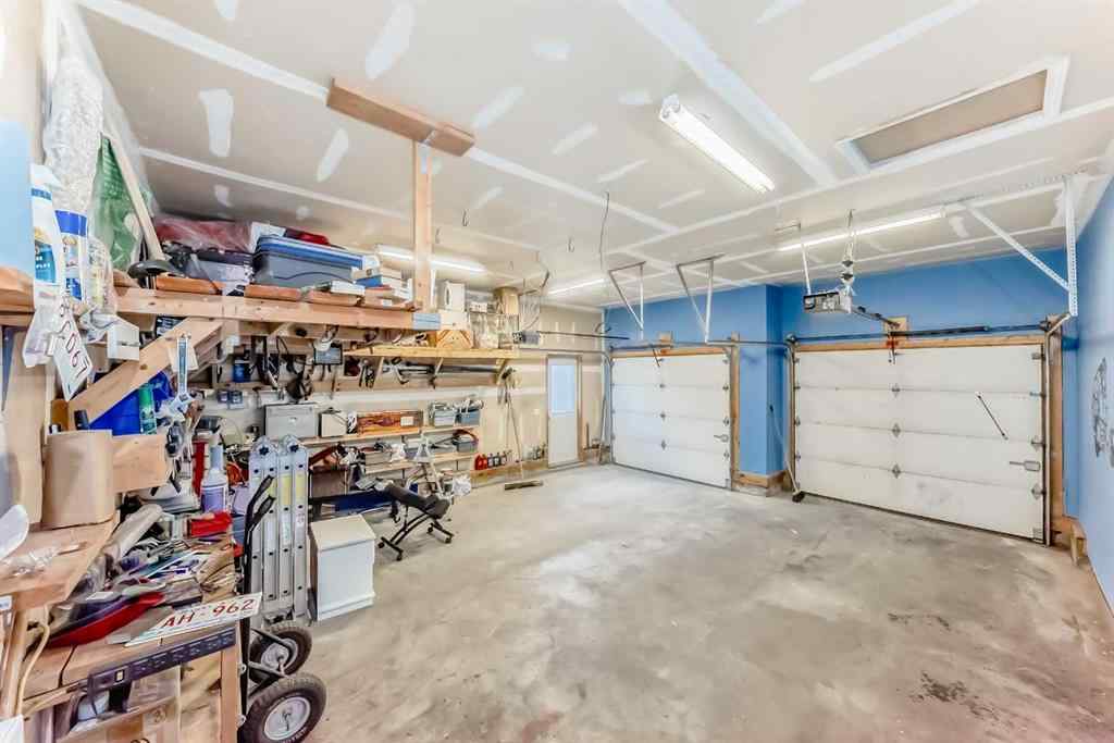 MLS® A2262519 - 82 Sierra Morena Green SW in Signal Hill Calgary, Residential