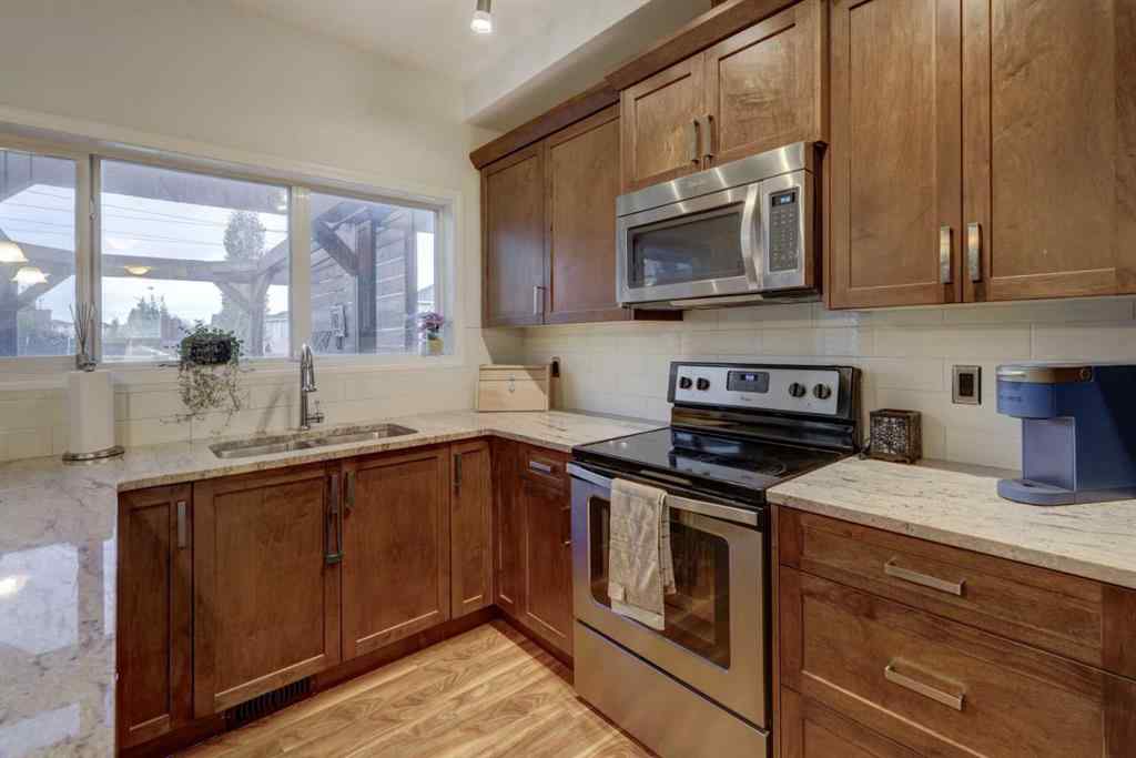 MLS® A2262525 - 468 Hillcrest Circle SW in Hillcrest Airdrie, Residential