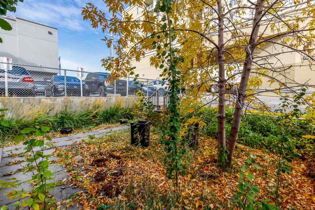 MLS® A2262527 - 2032 34 Avenue SW in South Calgary Calgary, Commercial