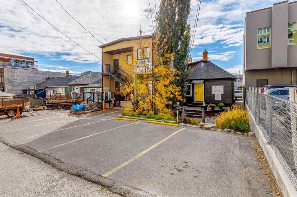 MLS® A2262527 - 2032 34 Avenue SW in South Calgary Calgary, Commercial