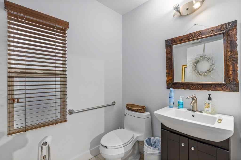 MLS® A2262527 - 2032 34 Avenue SW in South Calgary Calgary, Commercial