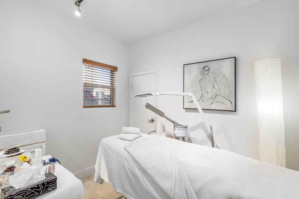 MLS® A2262527 - 2032 34 Avenue SW in South Calgary Calgary, Commercial