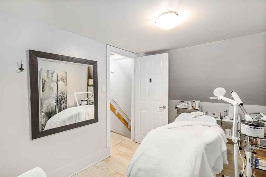 MLS® A2262527 - 2032 34 Avenue SW in South Calgary Calgary, Commercial