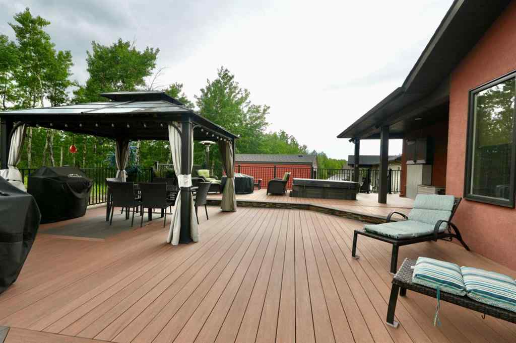 MLS® A2262529 - 10632 85 Street  in Saddleback Ridge Peace River, Residential