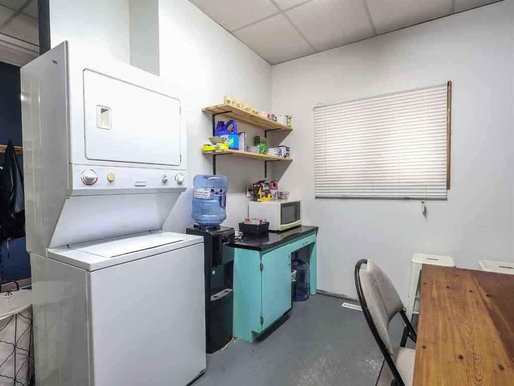 MLS® A2262535 - 5010 50 Street  in Downtown West Stettler, Commercial