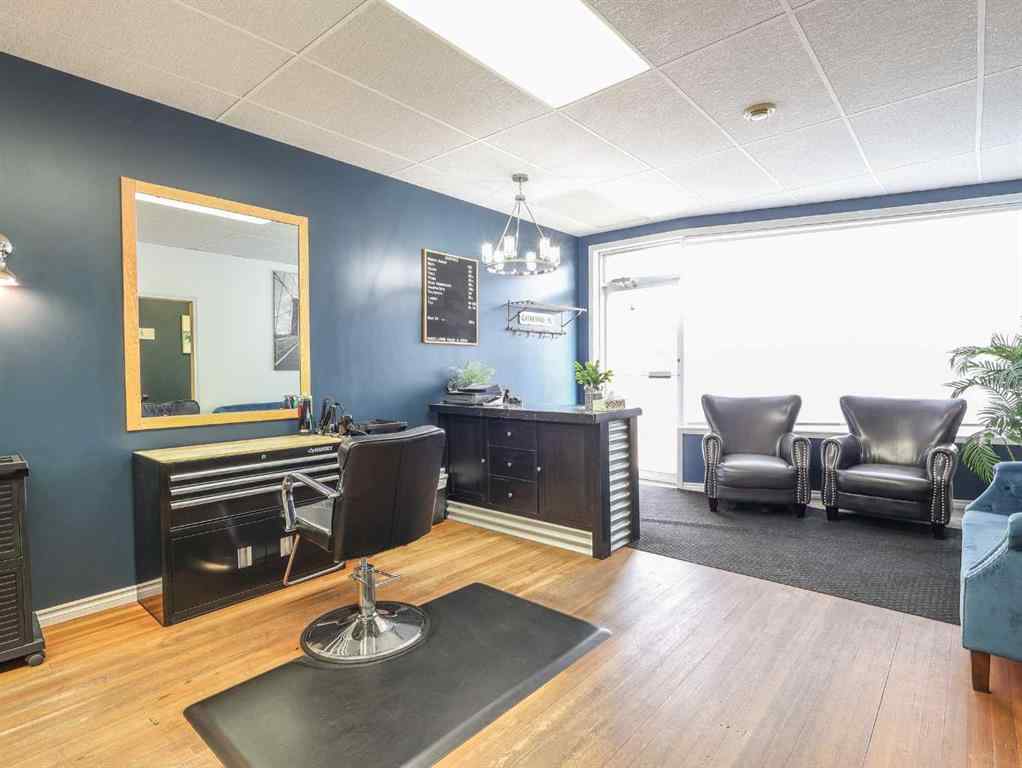 MLS® A2262535 - 5010 50 Street  in Downtown West Stettler, Commercial