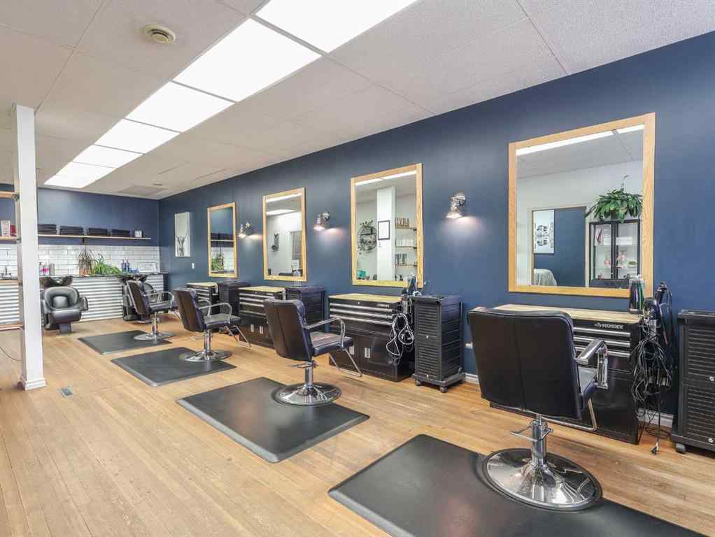 MLS® A2262535 - 5010 50 Street  in Downtown West Stettler, Commercial