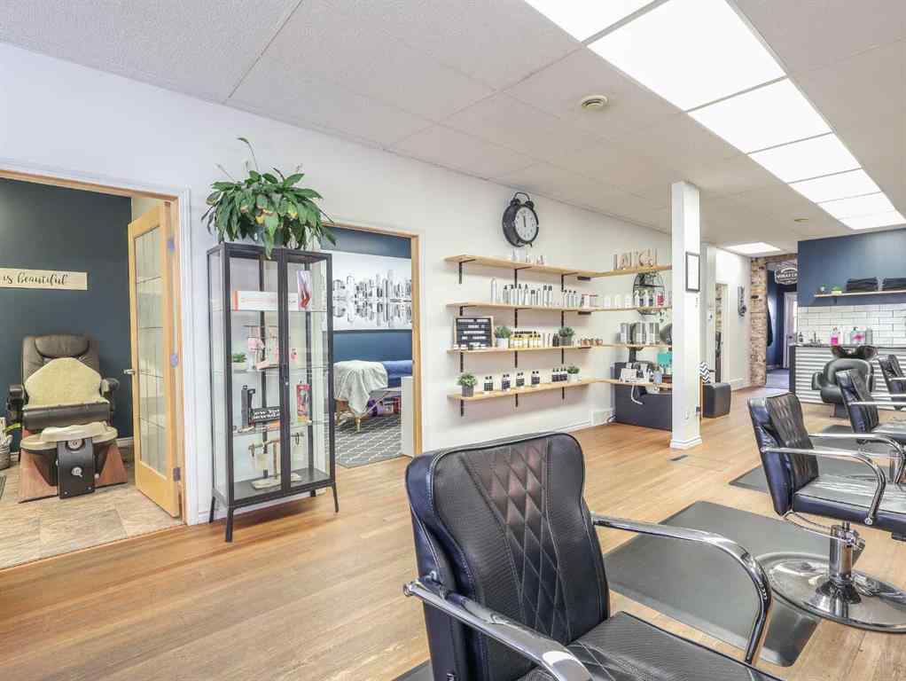 MLS® A2262535 - 5010 50 Street  in Downtown West Stettler, Commercial