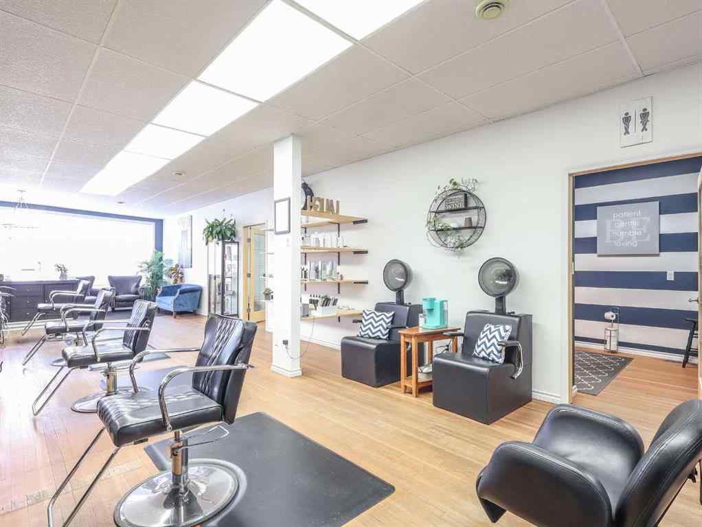 MLS® A2262535 - 5010 50 Street  in Downtown West Stettler, Commercial