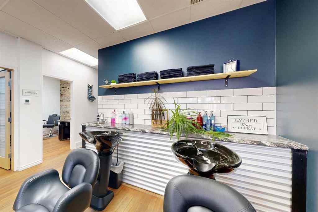 MLS® A2262535 - 5010 50 Street  in Downtown West Stettler, Commercial