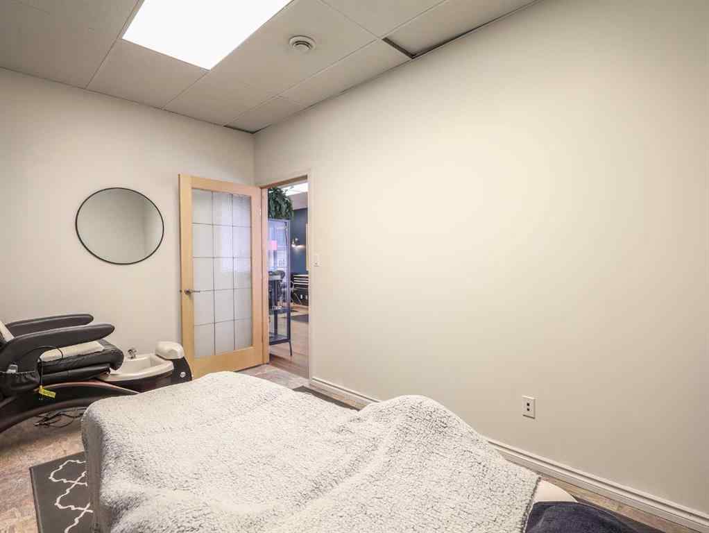 MLS® A2262535 - 5010 50 Street  in Downtown West Stettler, Commercial