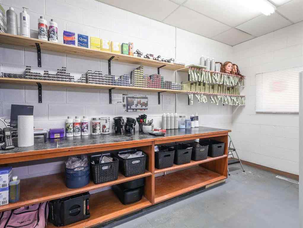 MLS® A2262535 - 5010 50 Street  in Downtown West Stettler, Commercial