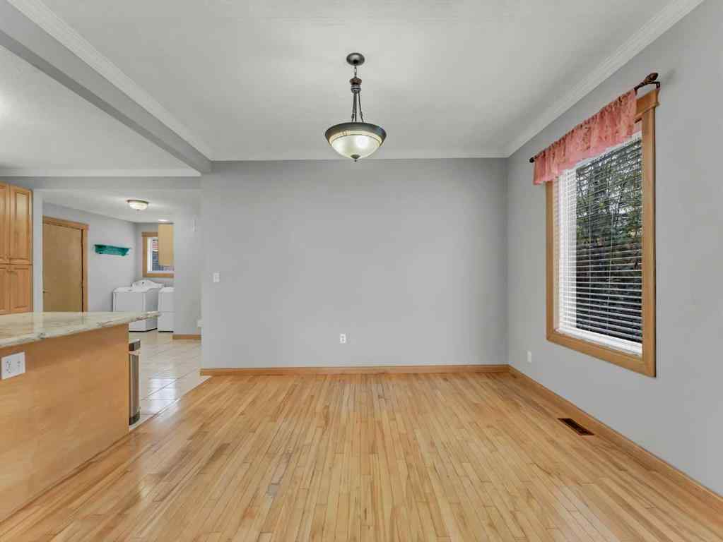 MLS® A2262537 - 427 5 Street SE in SE Hill Medicine Hat, Residential