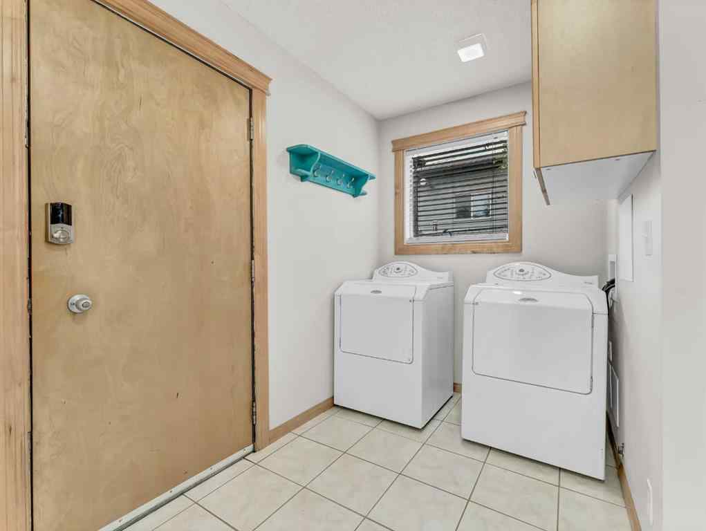 MLS® A2262537 - 427 5 Street SE in SE Hill Medicine Hat, Residential