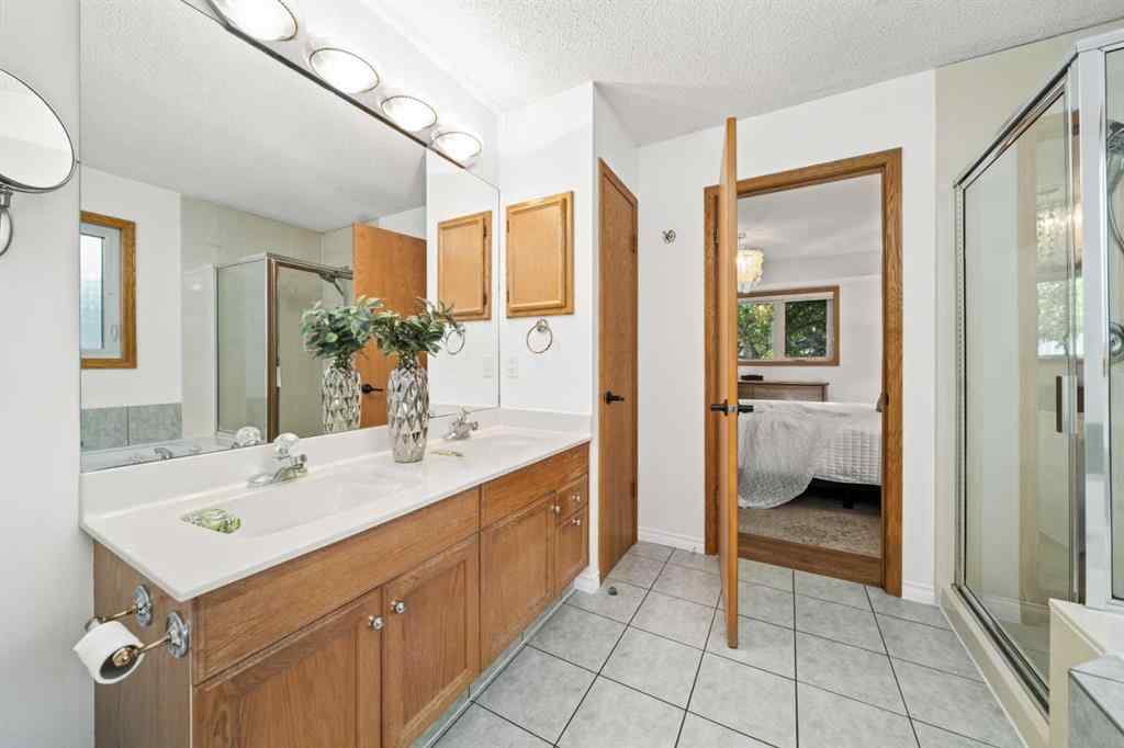 MLS® A2262539 - 177 Hidden Vale Close NW in Hidden Valley Calgary, Residential