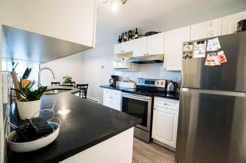 MLS&reg; # A2262542 - Unit #903 1330 15 Avenue SW in Beltline Calgary, Residential Open Houses