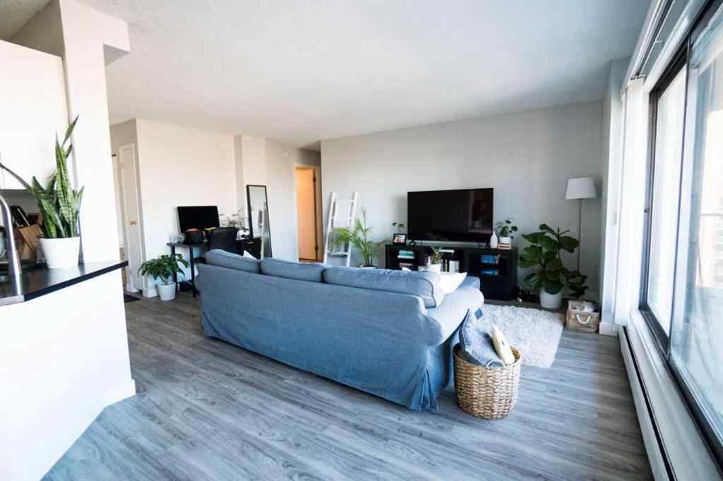 MLS&reg; # A2262542 - Unit #903 1330 15 Avenue SW in Beltline Calgary, Residential Open Houses